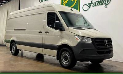 2022 Mercedes-Benz Sprinter 907 VS30