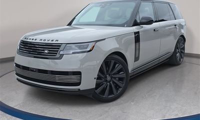 2025 Land Rover Range SV