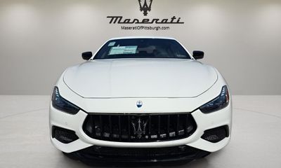 2024 Maserati Ghibli Modena Q4
