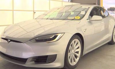 2016 Tesla Model S 75D