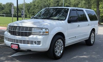 2013 Lincoln Navigator L