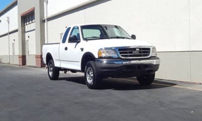 2002 Ford F-150 XL