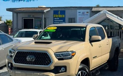 2020 Toyota Tacoma SR5