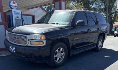 2004 GMC Yukon Luxury