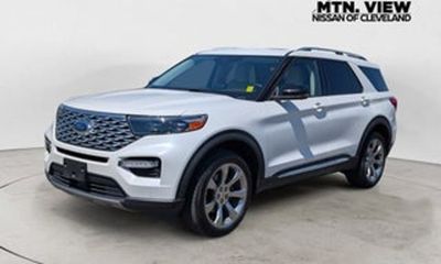 2020 Nissan Pathfinder SV