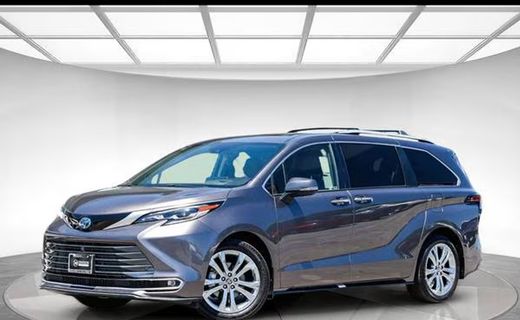 2024 Toyota Sienna Platinum