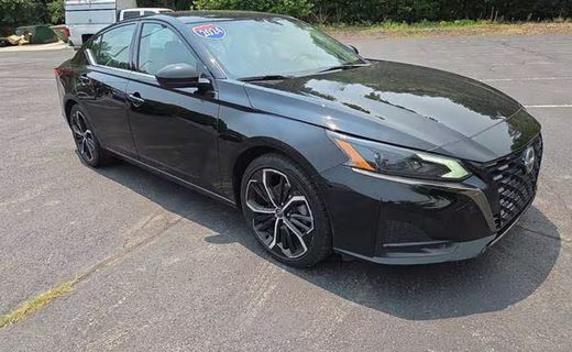 2024 Nissan Altima SR