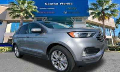 2022 Ford Edge Titanium