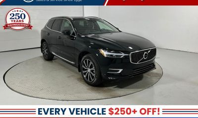 2023 Volvo XC60 Plus Bright