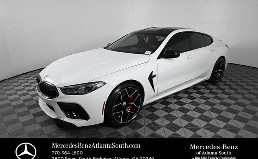 2023 BMW M8
