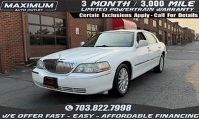 2002 Lincoln Town CAR Executive