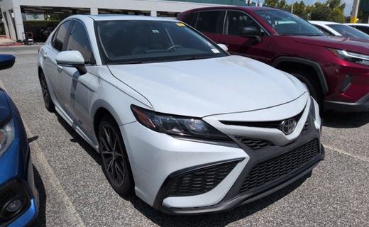 2022 Toyota Camry SE