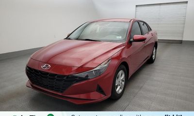 2023 Hyundai Elantra SE