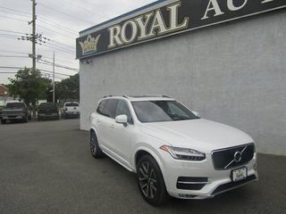 2017 Volvo XC90 Momentum