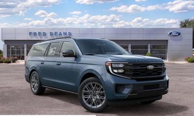 2027 Ford Expedition MAX Platinum
