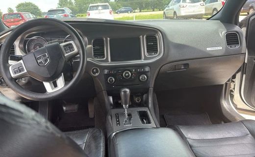 2011 Dodge Charger SE