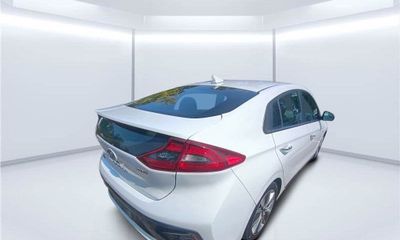 2019 Hyundai Ioniq Limited HEV