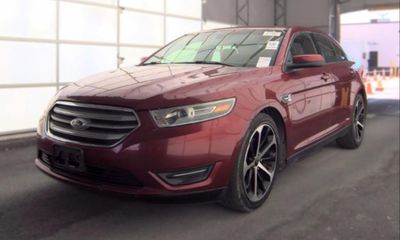 2015 Ford Taurus SEL