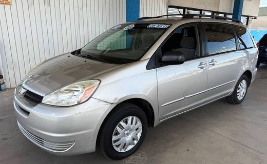 2005 Toyota Sienna LE