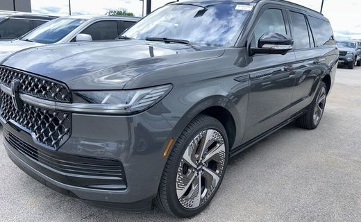 2025 Lincoln Navigator L Black Label