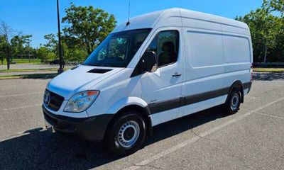 2013 Mercedes-Benz Sprinter Standard High