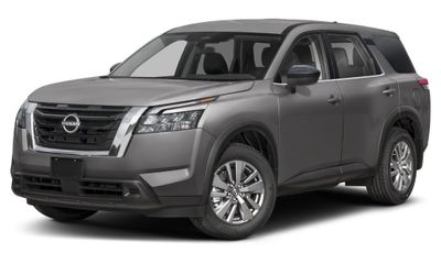 2025 Nissan Pathfinder S