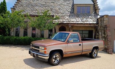 1990 Chevrolet GMT-400 Base