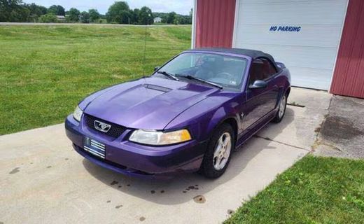 2000 Ford Mustang Base