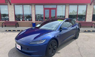 2025 Tesla Model 3 Long Range