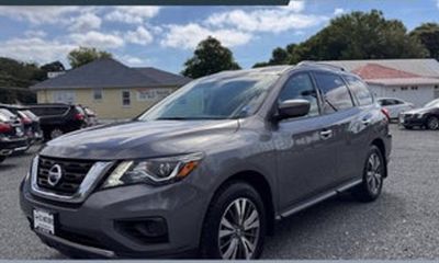 2020 Nissan Pathfinder S