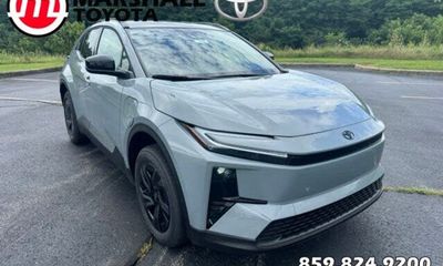 2026 Toyota C-HR SE