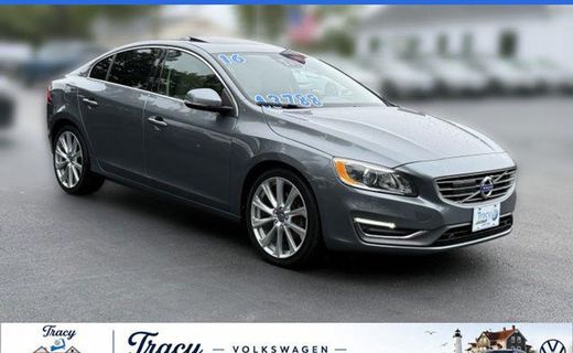 2016 Volvo S60 SV35 Platinum