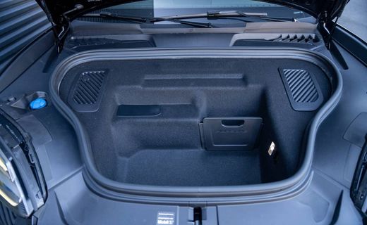 2026 Porsche Macan 4