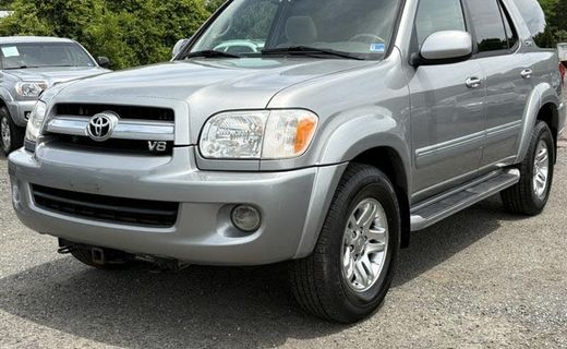 2005 Toyota Sequoia SR5