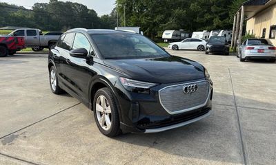 2022 Audi Q4