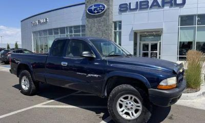 2001 Dodge Dakota Base