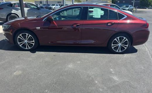 2018 Buick Regal Essence