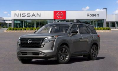 2026 Nissan Pathfinder SV