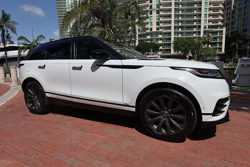 2019 Land Rover Range Rover Velar — a typically priced live listing