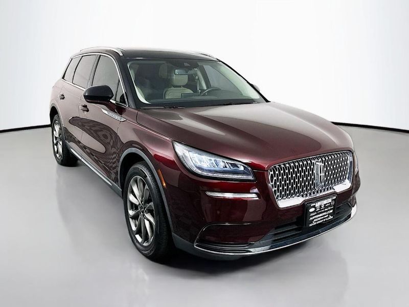 2020 Lincoln Corsair — a typically priced live listing