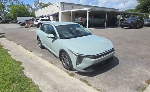 2025 Kia K4