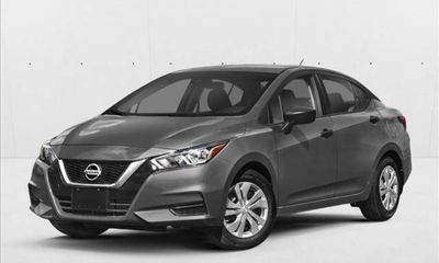 2023 Nissan Versa SV
