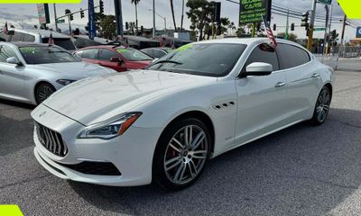 2018 Maserati Quattroporte Luxury