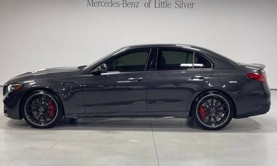 2024 Mercedes-Benz C-Class AMG C63 S