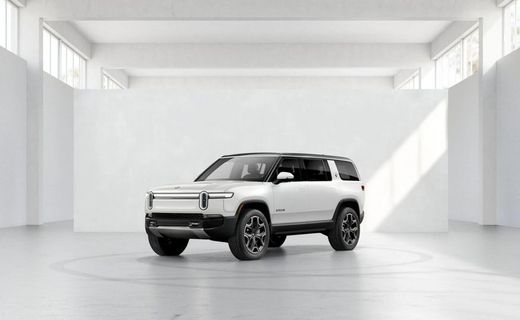 2026 Rivian R1S Adventure