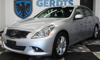 2012 Infiniti G37 Journey