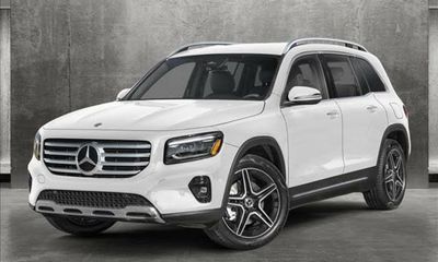 2025 Mercedes-Benz GLB-Class GLB250