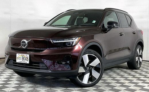 2023 Volvo XC40 Ultimate Dark
