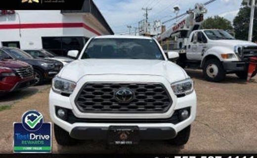 2022 Toyota Tacoma SR5