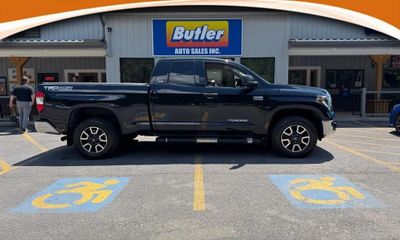 2019 Toyota Tundra SR5 Grade